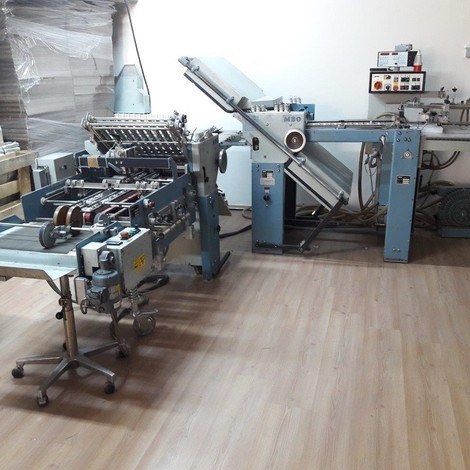 Used MBO T45 paper folding machine for sale. 4 Buckles + 4 Buckles +1 Knife, Pallet feeder, Available immediately